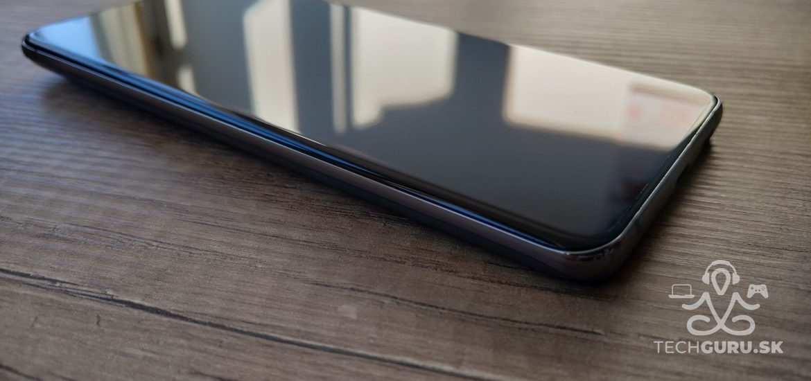 Samsung Galaxy S20 Ultra 5G recenzia - pohľad zboku