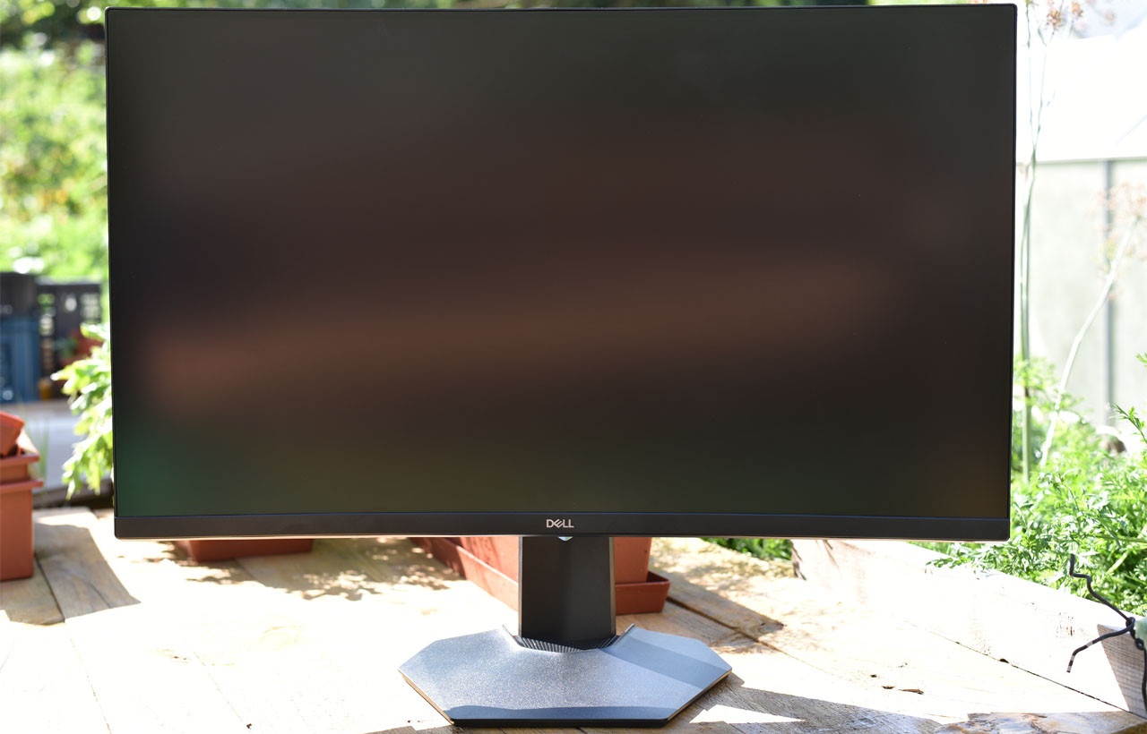 Dell S3222DGM predna strana monitora