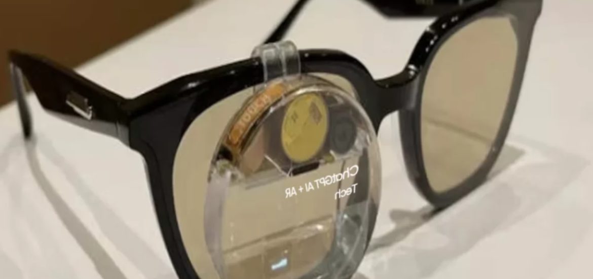 Tieto smart okuliare rizzGPT založené na GPT-4 vám našepkajú čo povedať na rande