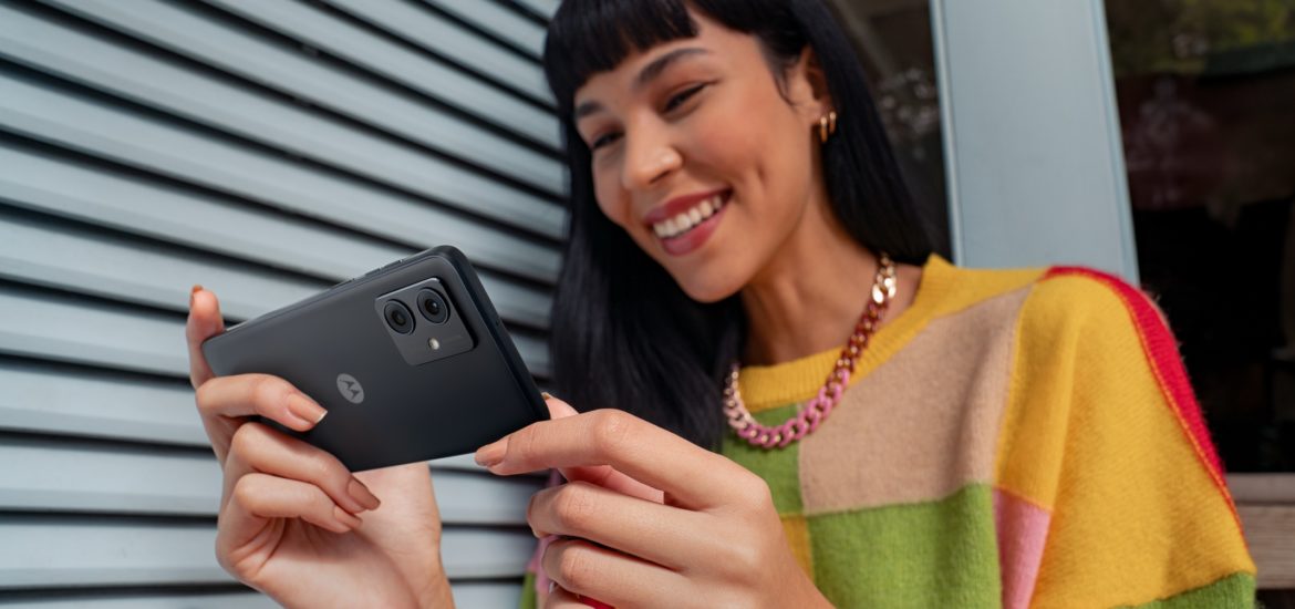Motorola ponúka používateľom Moto g54 5G Power Edition a Moto g84 5G 2 TB úložného priestoru zadarmo