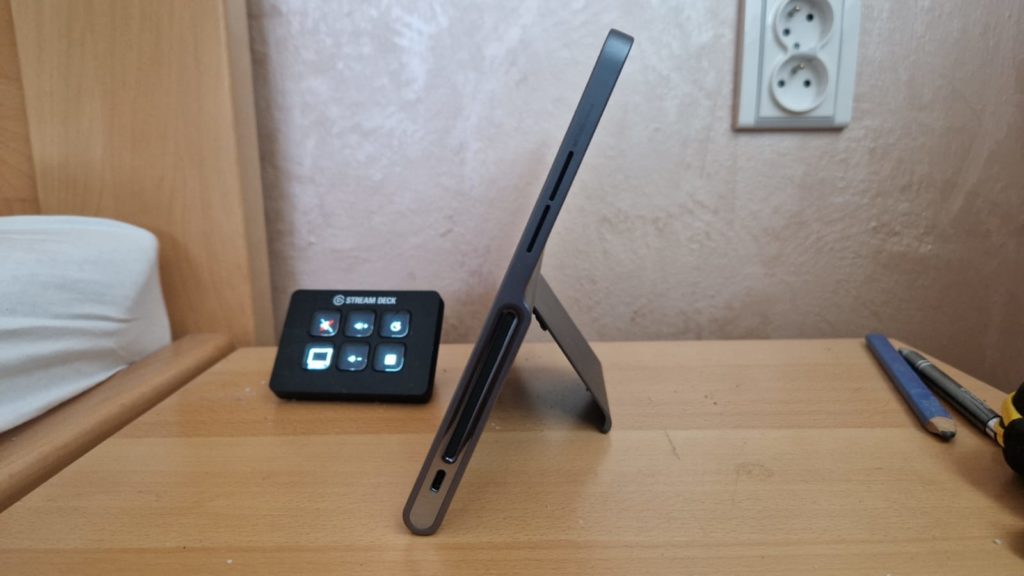 Lenovo Tab PLus